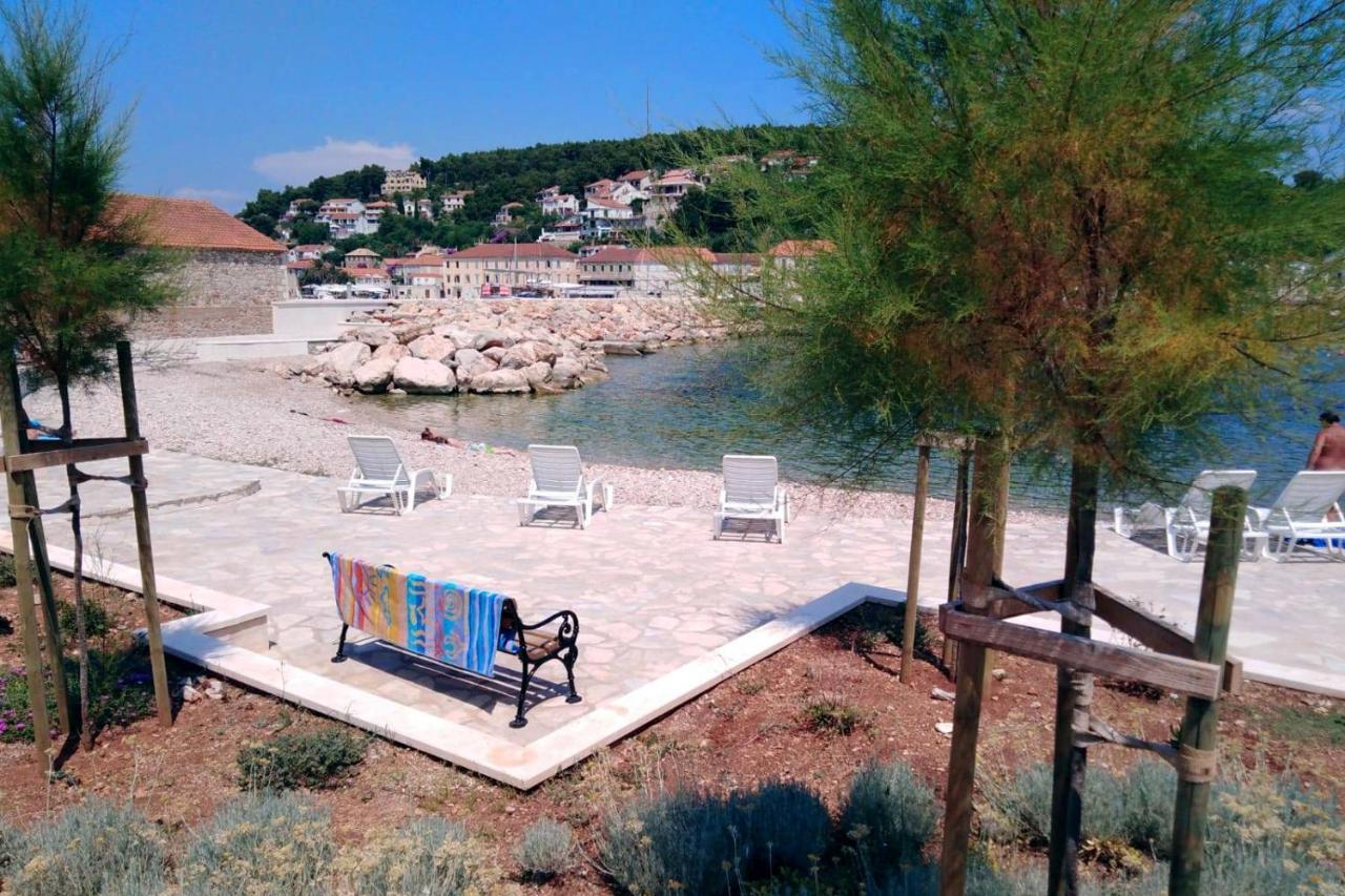 Apartments With A Parking Space Jelsa, Hvar - 8746 Jelsa  Exterior photo