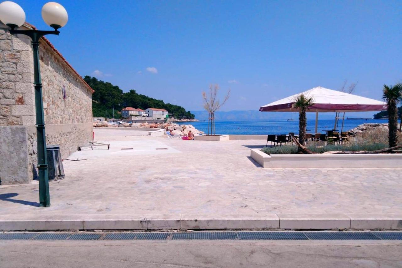 Apartments With A Parking Space Jelsa, Hvar - 8746 Jelsa  Exterior photo